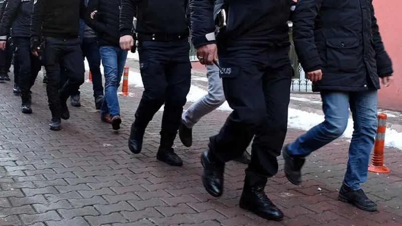 25 ilde siber dolandırıcılara eş zamanlı operasyon! 44 gözaltı