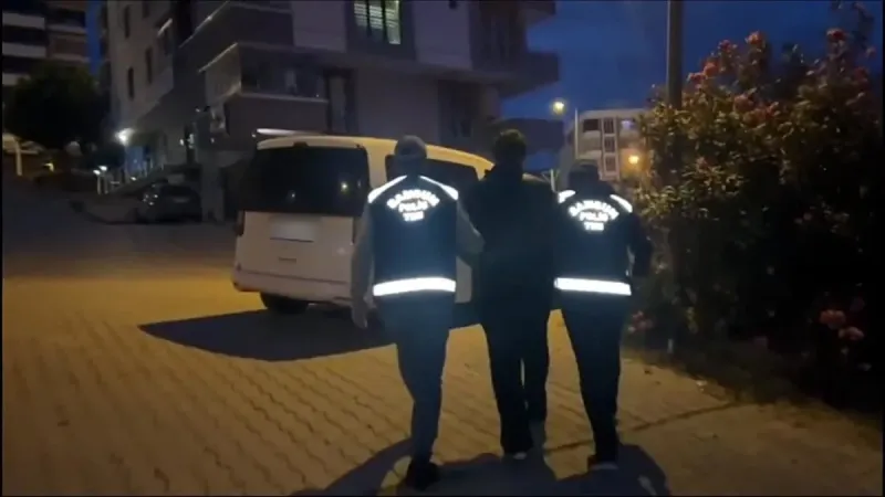 FETÖ'ye Şafak Baskını! 50 İlde Operasyon: İşte Tutuklananların Sayısı!