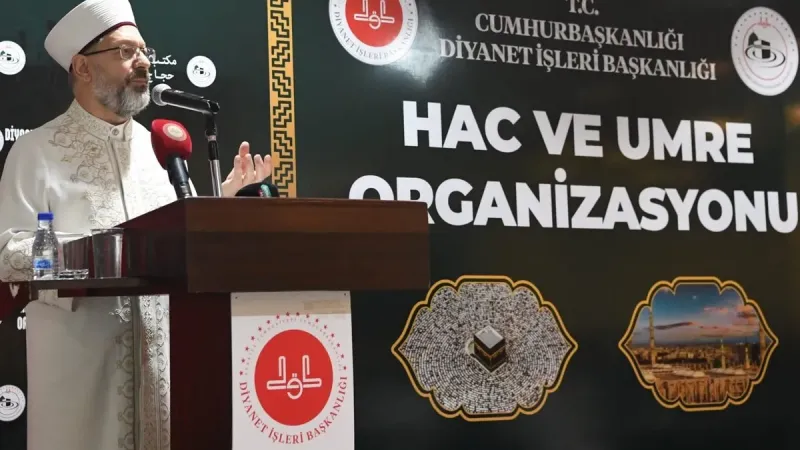 Diyanet İşleri Başkanı Erbaş, kafile başkanlarıyla bir araya geldi