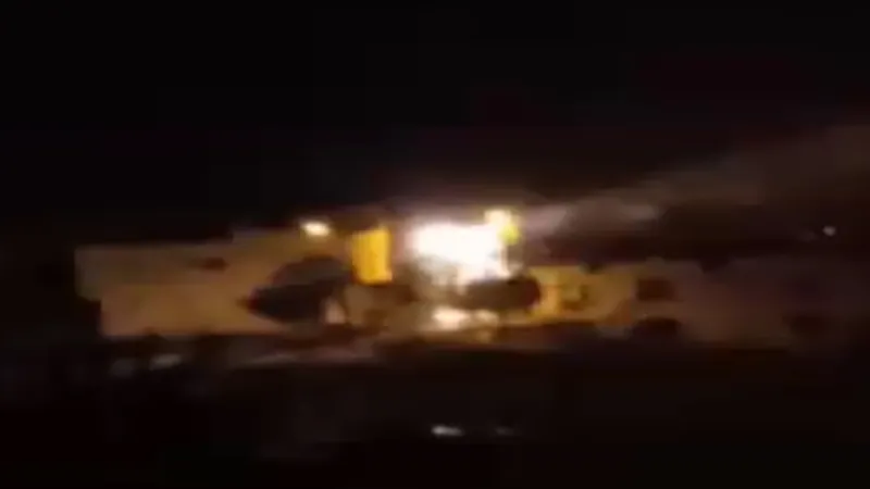 Diyarbakır'da korkutan anlar: Trafoda peş peşe patlamalar kamerada!