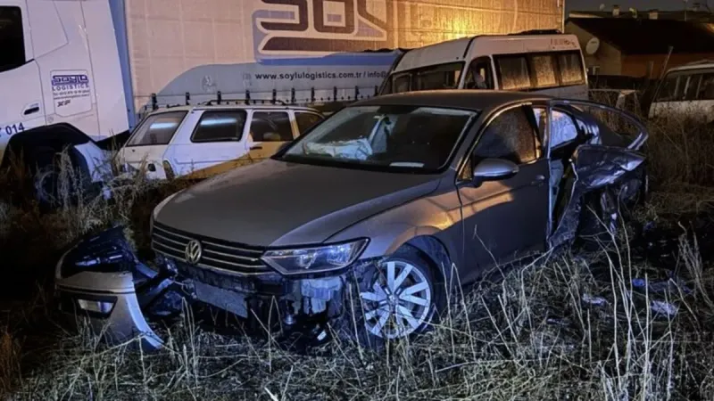 Erzurum'da 2 otomobilin çarpıştığı kazada 1 kişi öldü, 6 kişi yaralandı