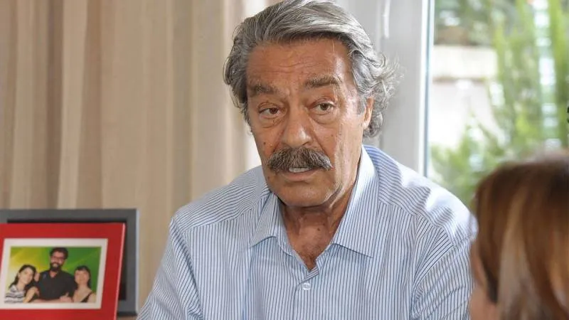 Kadir İnanır'ın Sağlık Durumu Nasıl? Eski Bakan Son Halini Paylaştı!