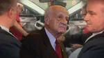 Görüntüler ortaya çıktı... İş insanı İnan Kıraç hastaneden kaçırıldı iddiası!