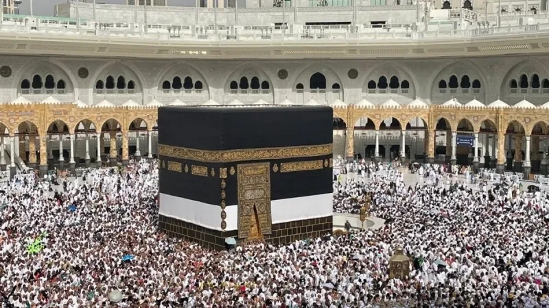Hacı adaylarının tamamı Mekke’de, gözler artık Arafat’ta