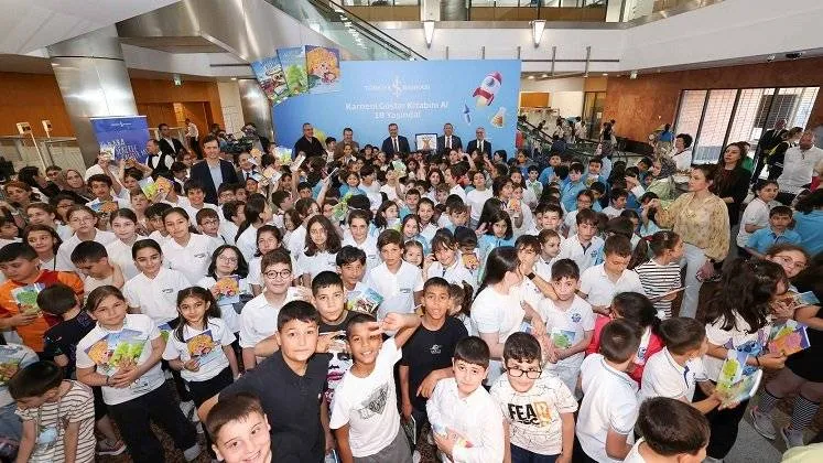 İş Bankası "Karneni Göster Kitabını Al" kampanyası 18 yaşında