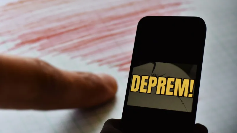 İstanbul Sallandı! Büyükçekmece'de 3.5 Şiddetinde Deprem