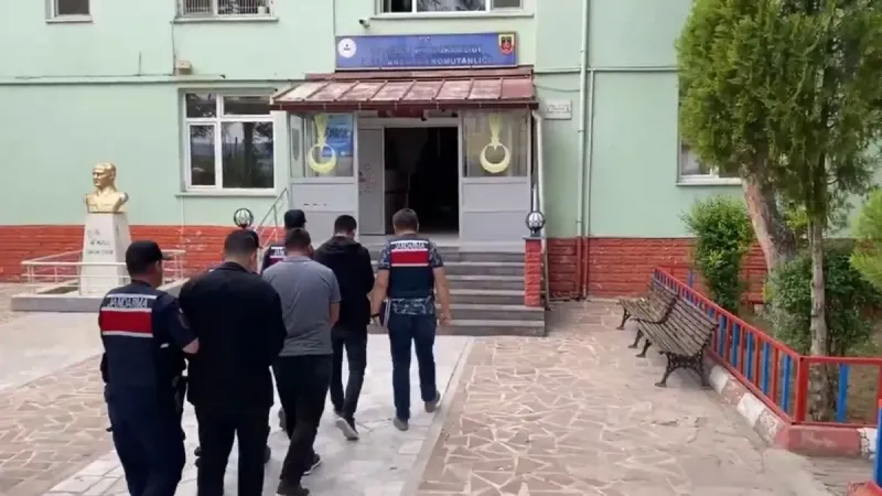Jandarma’dan FETÖ operasyonu : 50 gözaltı