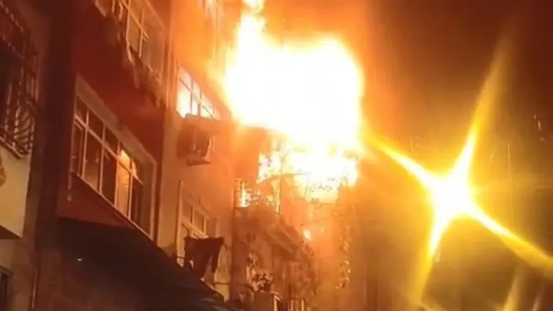 Kız isteme töreninde 1 ev yanmış 9 kişi yaralanmıştı: Havai fişek skandalında ifadeler ortaya çıktı! 'Bir anda elime tutuşturdular'