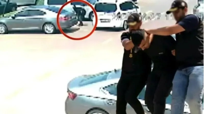 Yol kenarına park edilen otomobilden 4 milyonluk soygun gerçekleştirildi! Önce takip ettiler sonra çaldılar